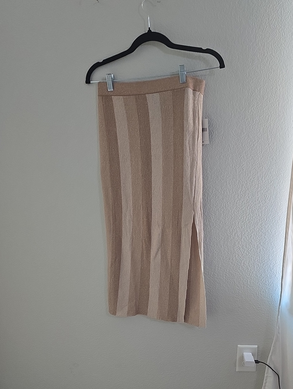 Forever 21 Beige and Cream Striped Knit Midi Skirt